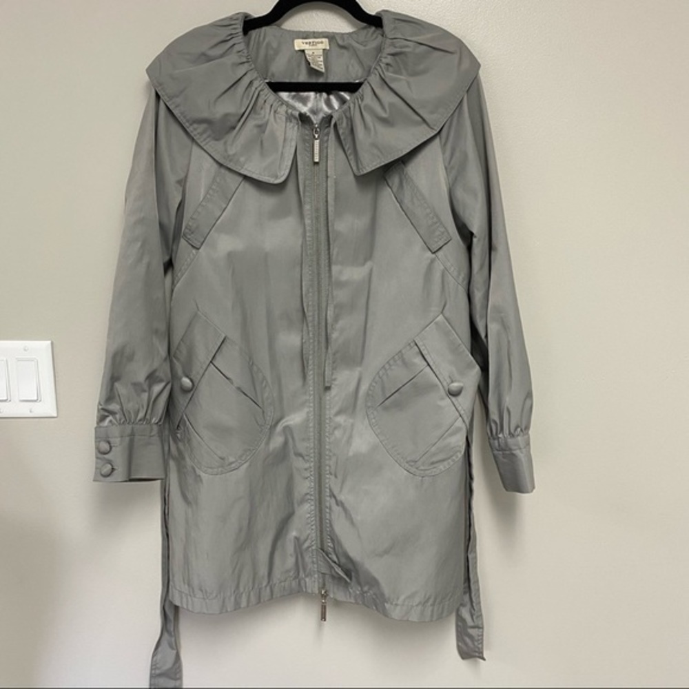 Vertigo Paris Silver Gray Ruffle Collar Coat